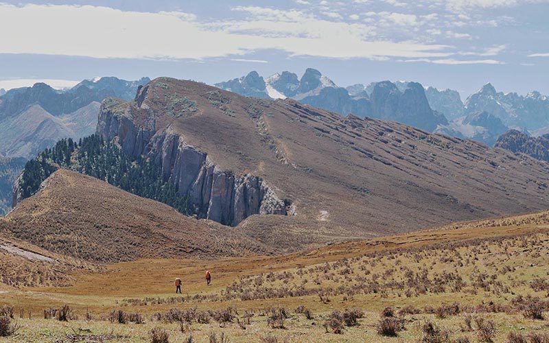 Green mountains and a village in Zhagana